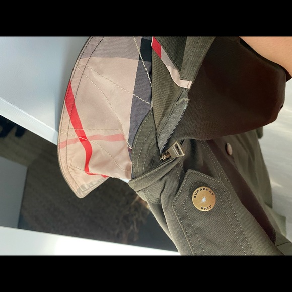 Burberry Brit lined hunter green raincoat - Picture 6 of 6